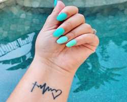 She loves tattoos and has engraved one on her wrist.